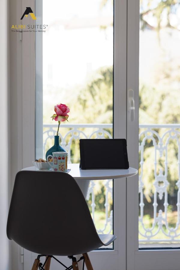 Alibi Suites Suite Museum: Gioiello Con Vista Sul Museo Archeologico Nazionale, Letto E Doccia Con Cromoterapia, Smart Tv, Wifi E A/C ルーヴォ・ディ・プーリア エクステリア 写真