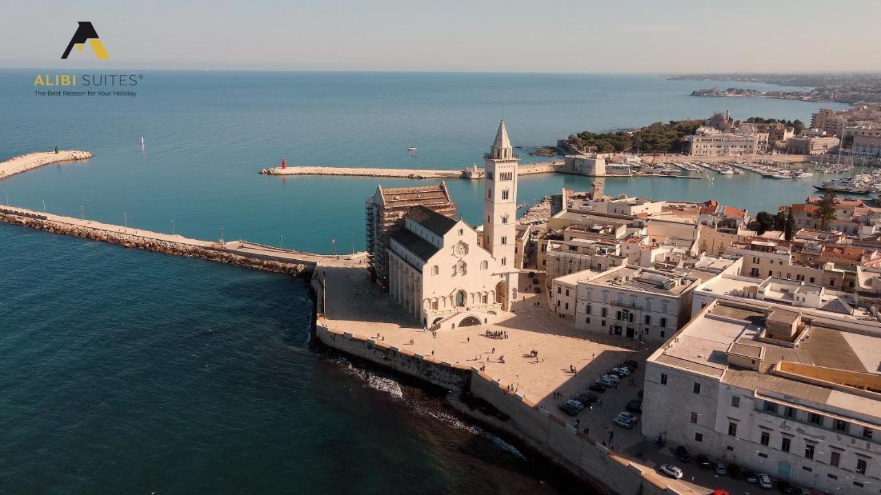 Alibi Suites Suite Museum: Gioiello Con Vista Sul Museo Archeologico Nazionale, Letto E Doccia Con Cromoterapia, Smart Tv, Wifi E A/C ルーヴォ・ディ・プーリア エクステリア 写真